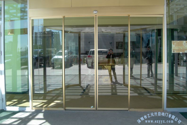 金色不銹鋼玻璃自動門 金色不銹鋼玻璃自動門