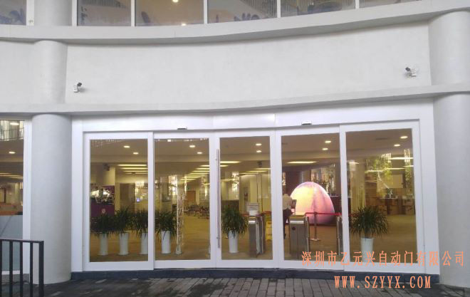 香港中文大學(深圳)圖書館松下自動感應門.jpg