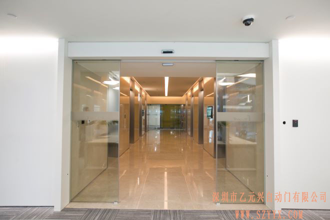 純玻璃自動(dòng)門 純玻璃自動(dòng)門